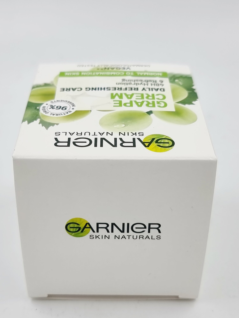 Garnier Skin Naturals Крем для лица дневной Grape с экстрактом винограда, увлажняющий 48 ч, 50 мл (из Финляндии)