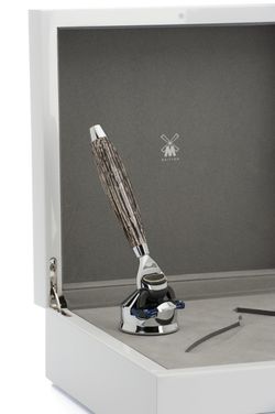 Бритва MUEHLE EDITION, Fusion, мореный дуб, стерлинговое серебро (RED 3 F)