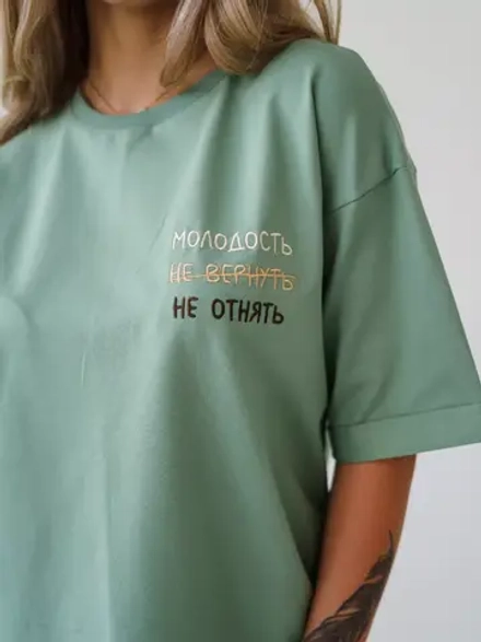 Футболка оверсайз с надписью