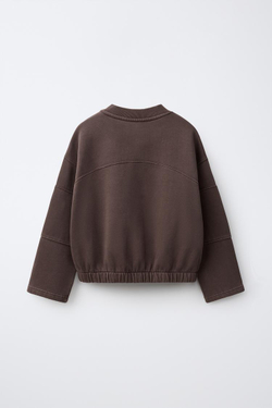 ZARA ТОЛСТОВКА С ЭФФЕКТОМ ПОТЕРТОСТИ И ПРИНТОМ, КОРИЧНЕВЫЙ