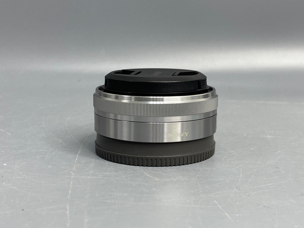 Sony 16mm 2.8 E
