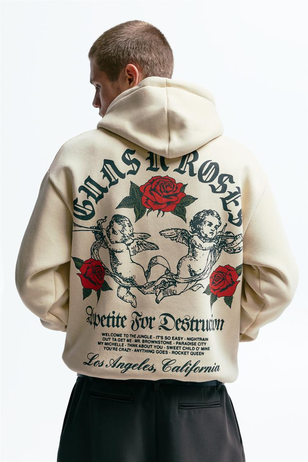 PULL&BEAR Толстовка с капюшоном Guns N' Roses, бежевый