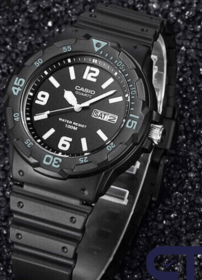 CASIO MRW-200H-1B2 — спортивные аналоговые часы с вращающимся безелем