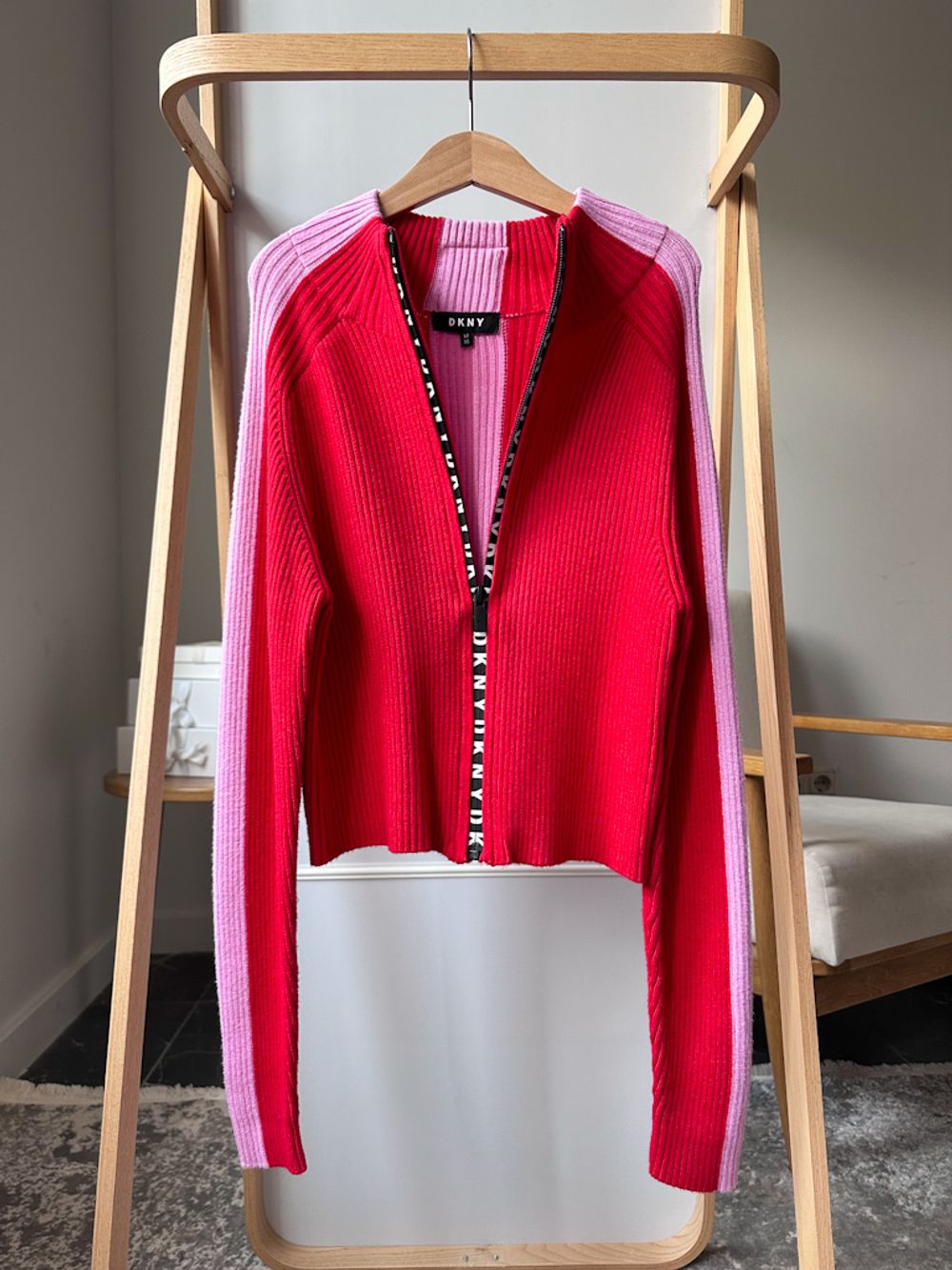 Кардиган DKNY, 152