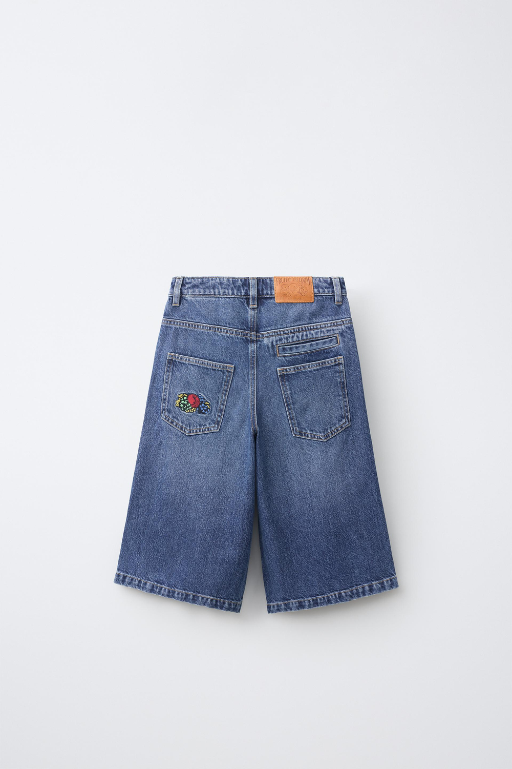 ZARA- FRUIT OF THE LOOM™ ДЛИННЫЕ ДЖИНСОВЫЕ ШОРТЫ, СИНИЙ