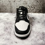 Nike SB Dunk Low • Black White