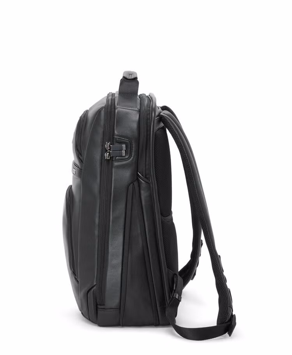 Рюкзак кожаный с расширением для ноутбука 17"/Black