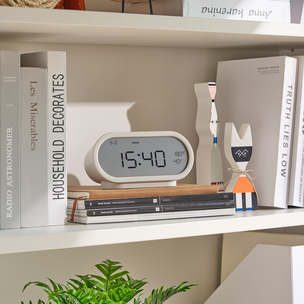 IKEA RÖDSTRÄFSE  (ИКЕА РЁДСТРЭФСЕ)  -  Будильник с гигрометром/термометром - бежевый 17x8x6 см