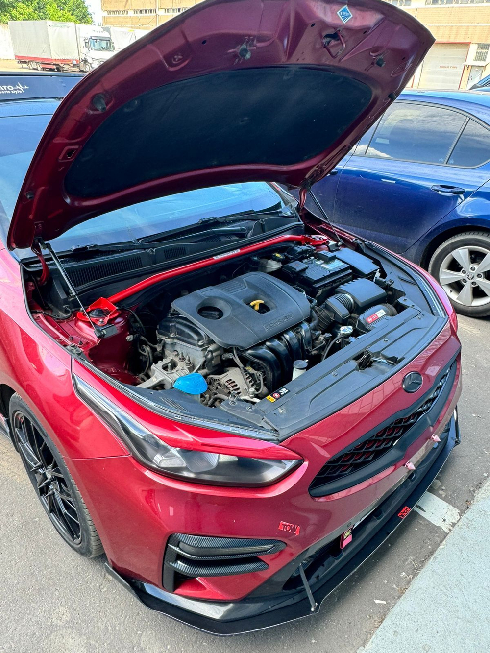 Распорка передних стоек Kia Cerato 4, Forte 3, K3 BD (ПОД ЗАКАЗ)