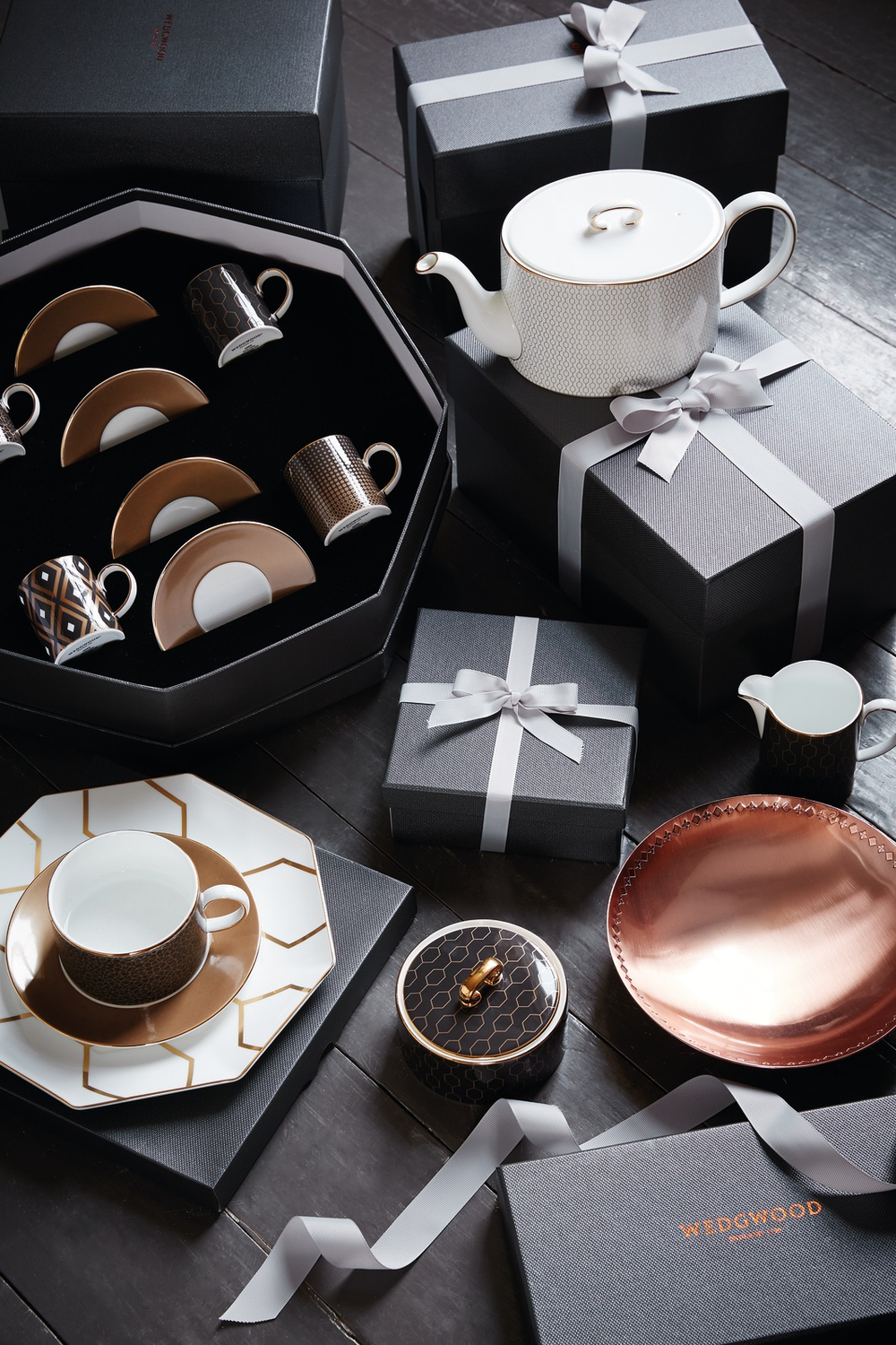 Wedgwood Чайник Gio Gold 1 л 40007547