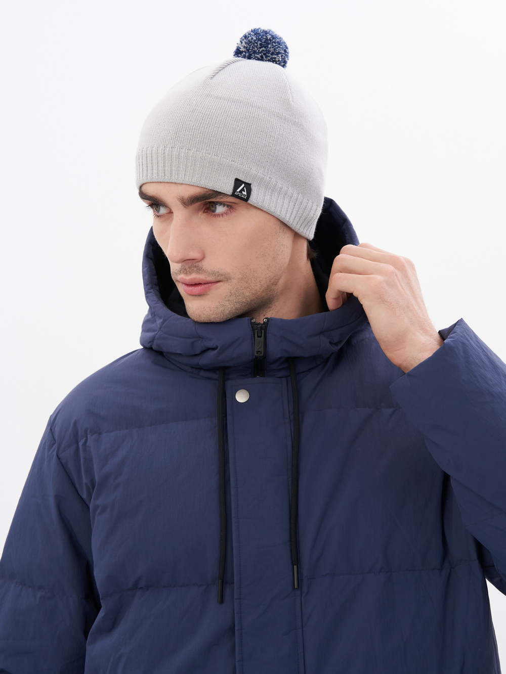 Шапка Apscale Train Pom Light Grey спортивная демисезонная