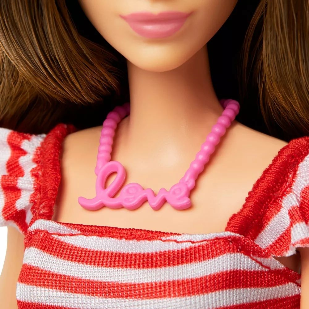 Кукла Barbie Pink Passport Пик-ник в Париже