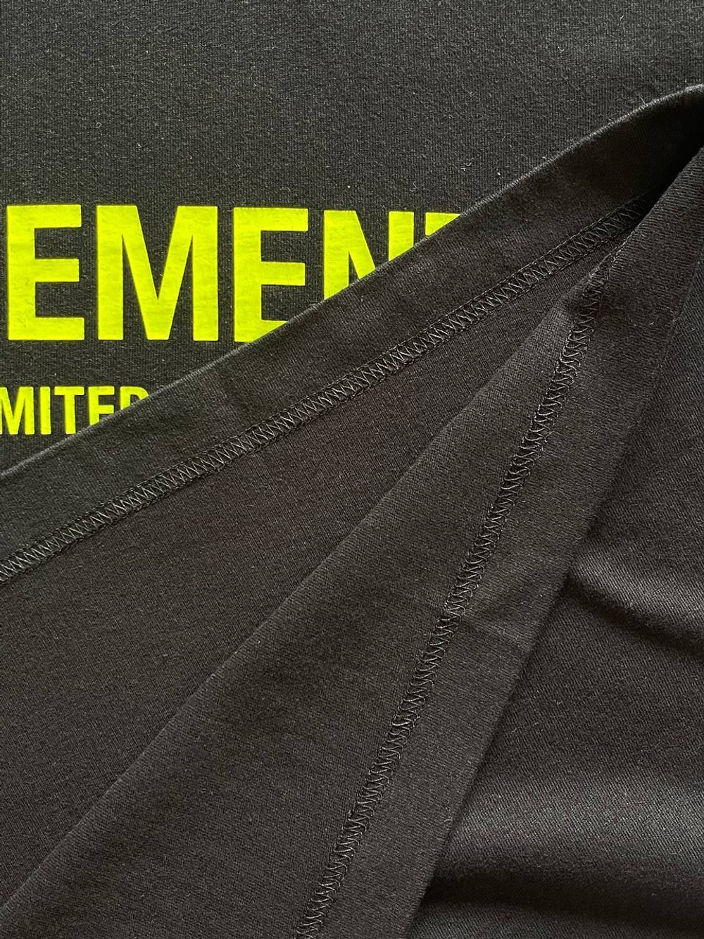 Футболка Vetements
