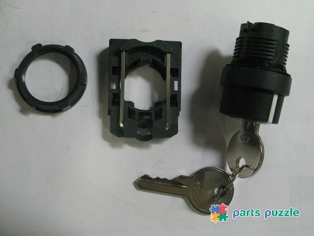 Ключ-переключатель / SWITCH KEY OPERATED 3 POS 1-OFF-2 C/W АРТ: 606-162 Ключ-переключатель / SWITCH KEY OPERATED 3 POS 1-OFF-2 C/W АРТ: 606-162