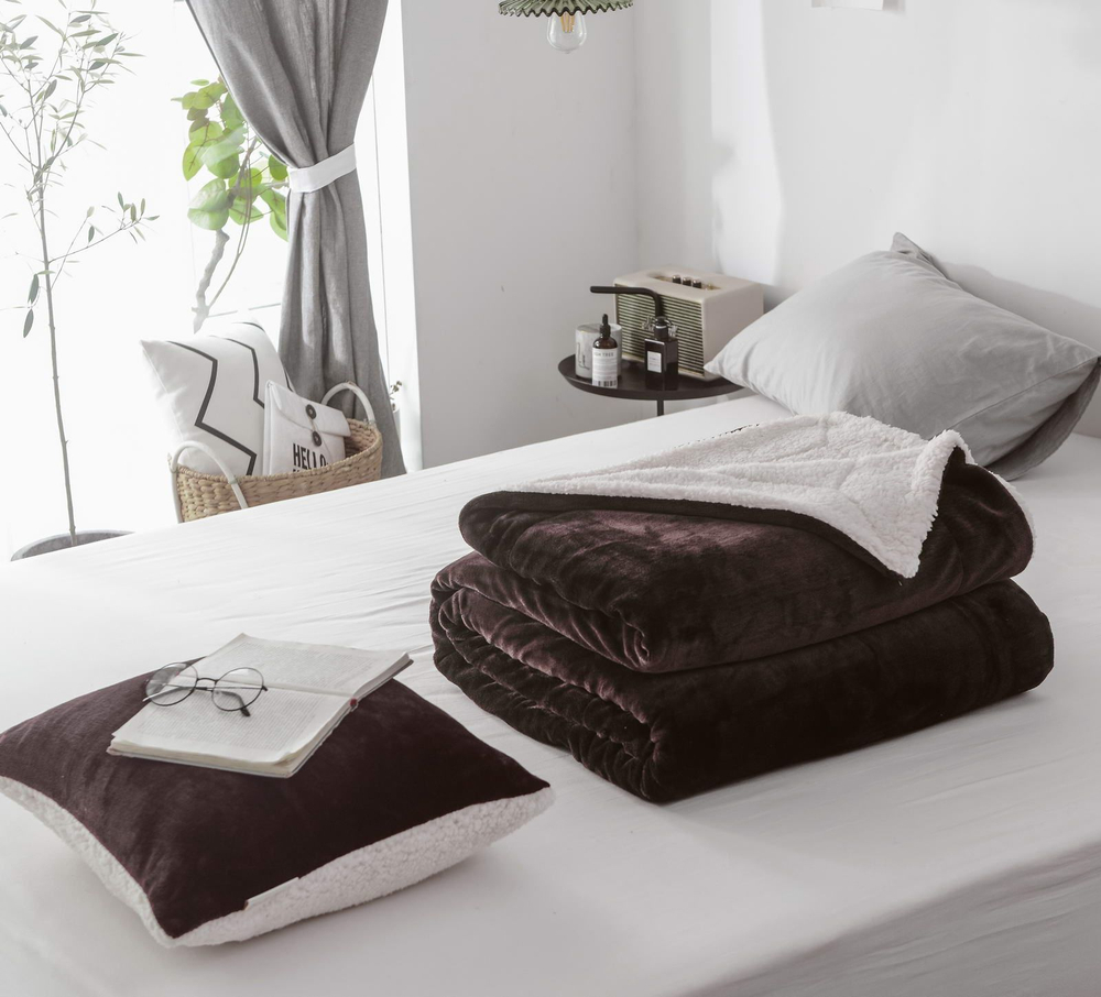 Плед 220x240 Sofi De MarkO Жадор коричневый