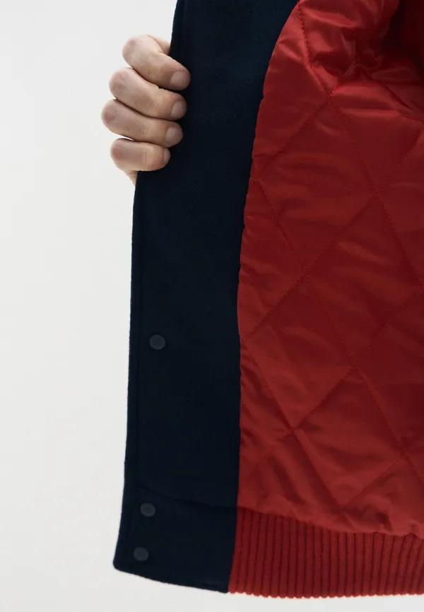 Куртка утепленная мужская TOMMY JEANS VARSITY BADGE JACKET