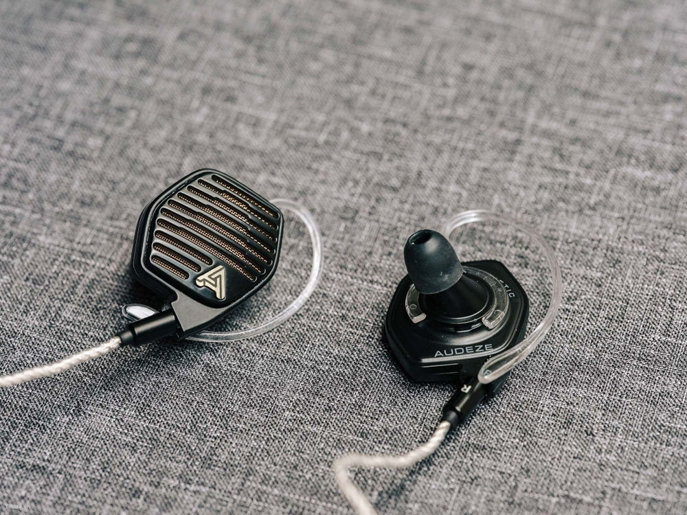 Наушники Audeze LCDi4