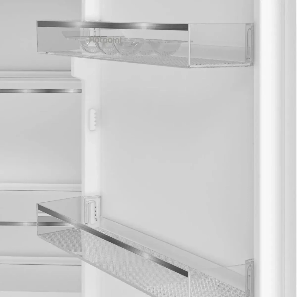 Встраиваемый холодильник Hotpoint HBT 20
