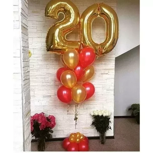 Букет к 20-летию — яркий и лаконичный