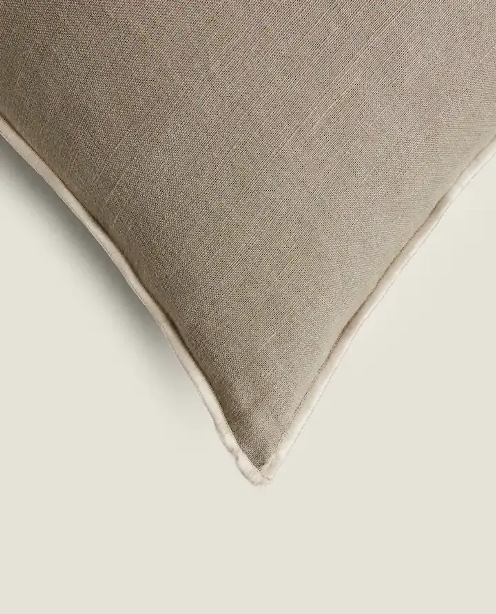 ZARA HOME ОДНОТОННАЯ НАВОЛОЧКА ДЛЯ ДЕКОРАТИВНОЙ ПОДУШКИ, СЕРЫЙ