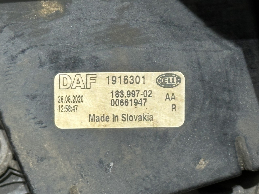 Фара правая
