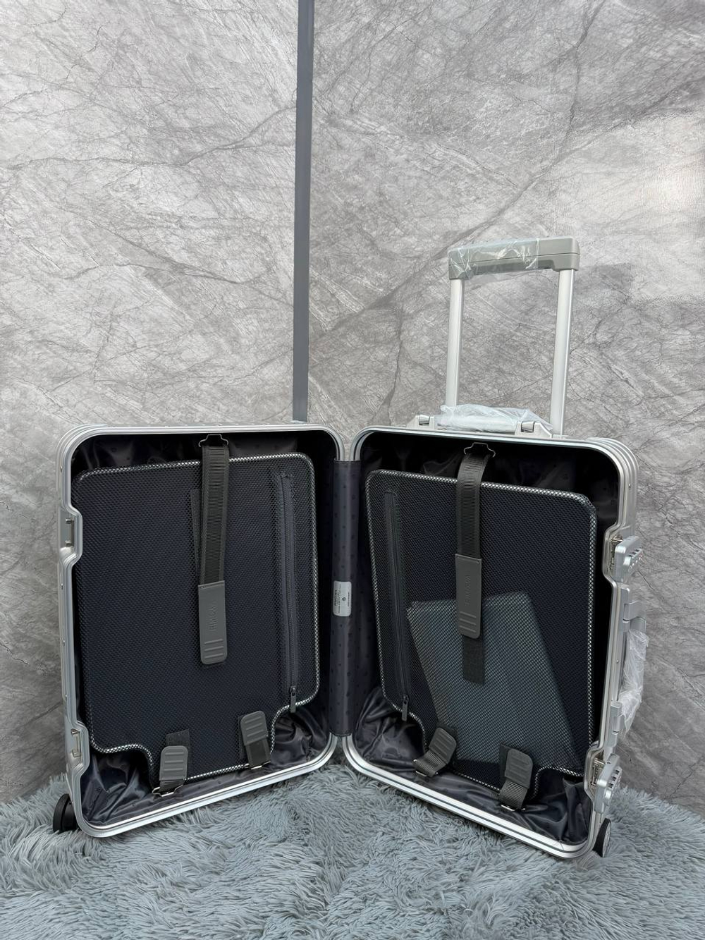 Чемодан Rimowa S