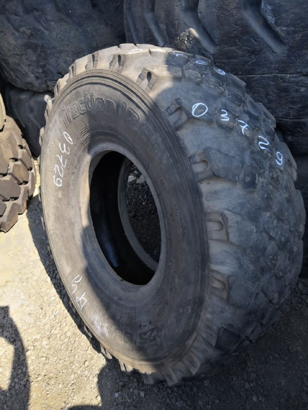 425/85R21 Алтайшина 1260 шина б/у