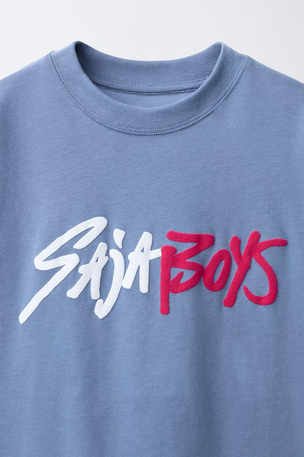 ZARA ФУТБОЛКА KPOP DEMON HUNTERS™ NETFLIX ©, СИНИЙ