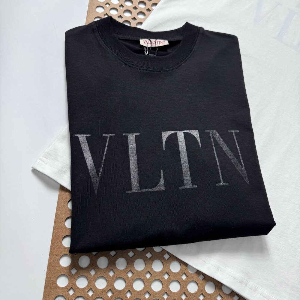 Футболка Valentino