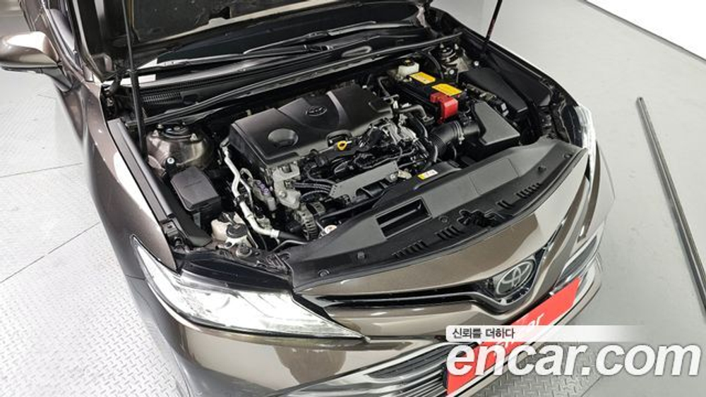 Toyota Camry 2.5 — 2019