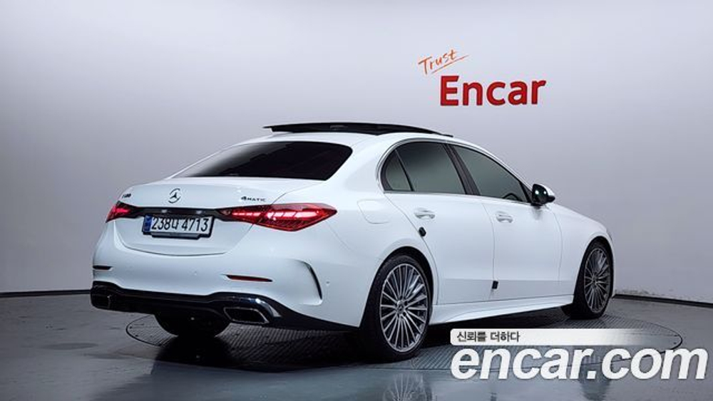 Mercedes-Benz C-Class C300 4MATIC AMG Line — 2023