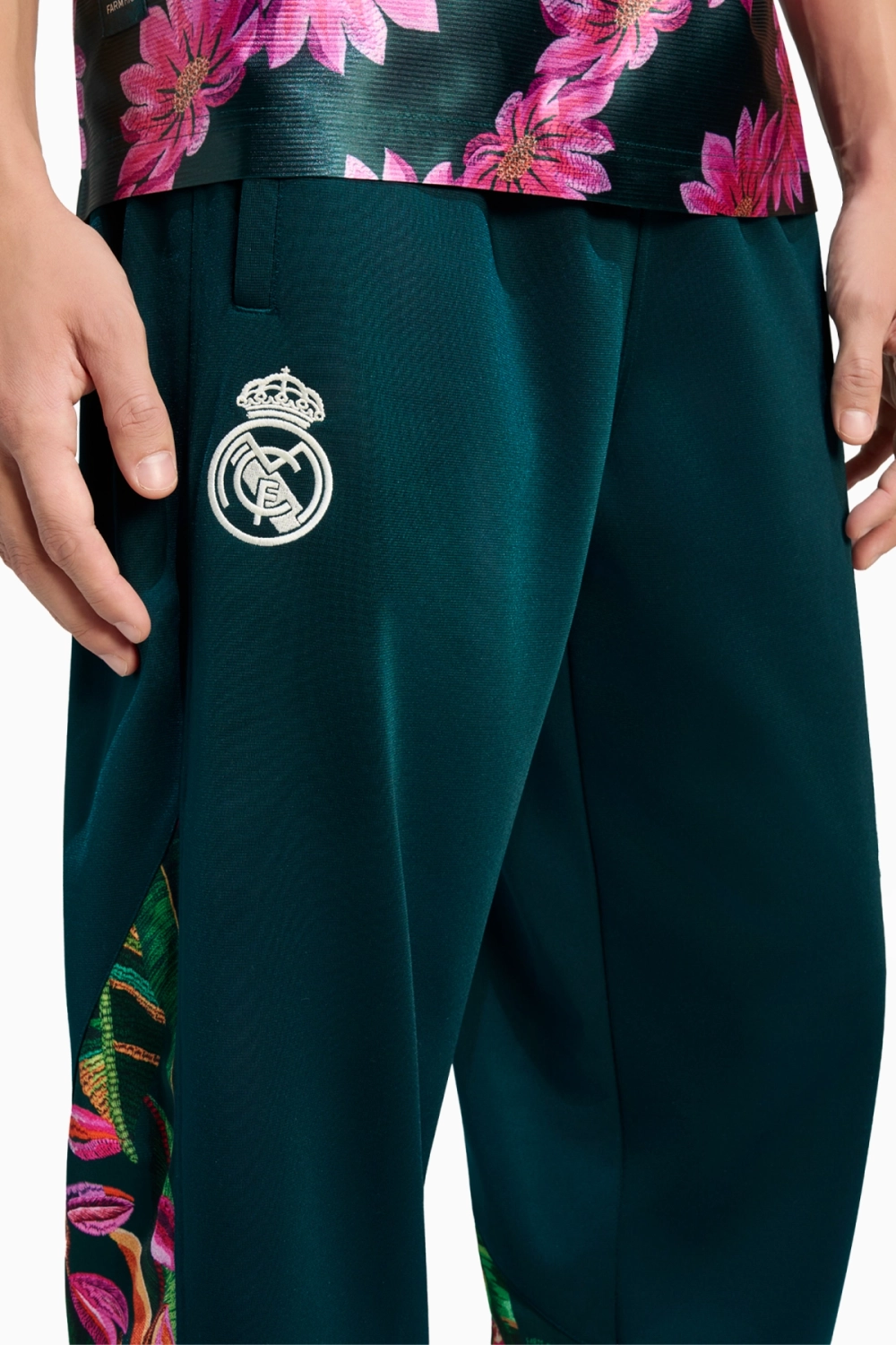 Штаны adidas Real Madrid x FARM Rio 26/27 Track - зеленый