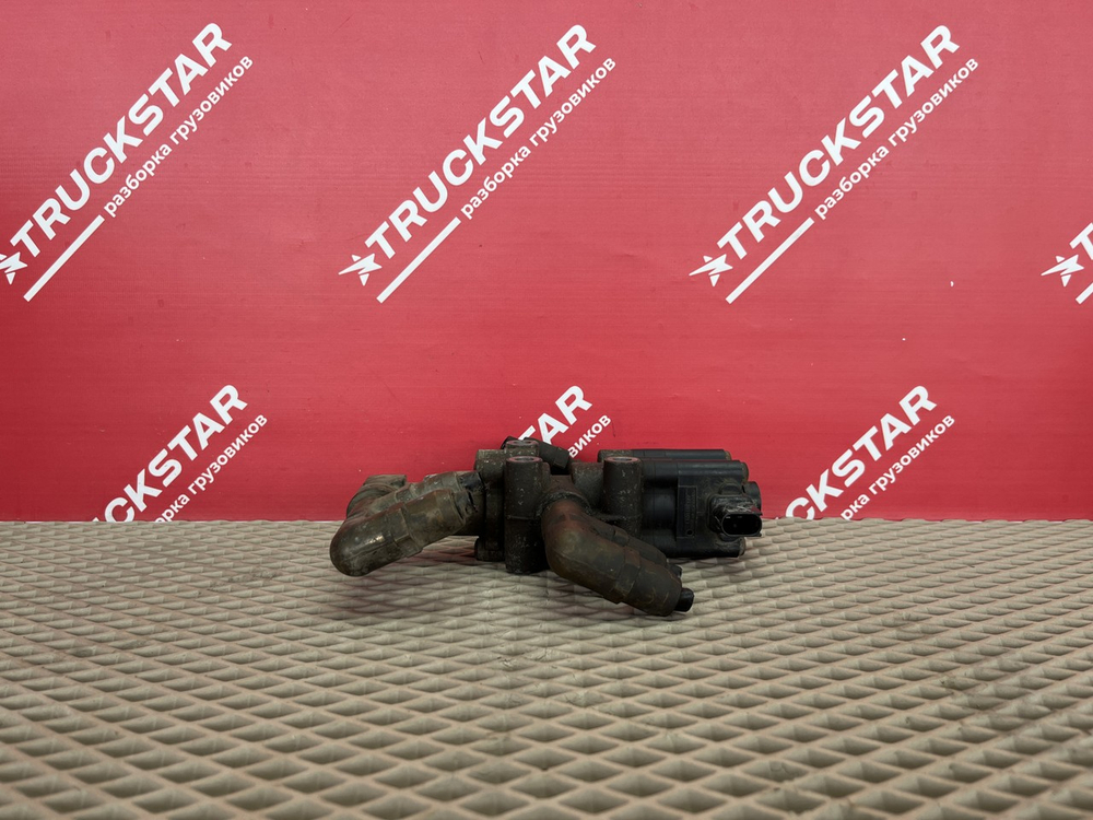 Клапан ускорительный