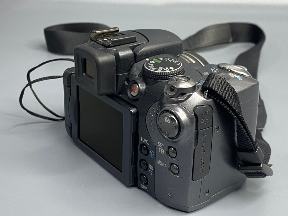 Canon PowerShot S5 IS