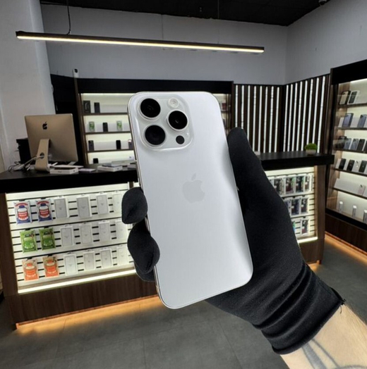 iPhone 15 Pro, 256 ГБ б/у