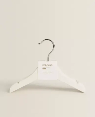 ZARA HOME ДЕТСКИЕ ВЕШАЛКИ ИЗ ДЕРЕВА (НАБОР ИЗ 3 ШТ.), ЖЕЛТОВАТО-БЕЛЫЙ