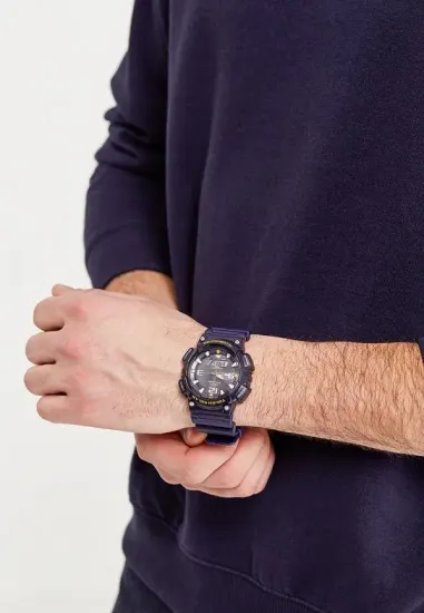 Электронные часы Casio AQ-S810W-2AVDF