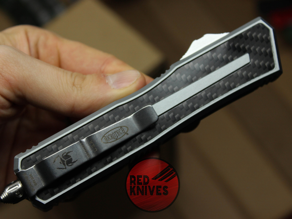 Нож Microtech Scarab 2 Standard S/E - стоунвош клинок, серая рукоять + карбон