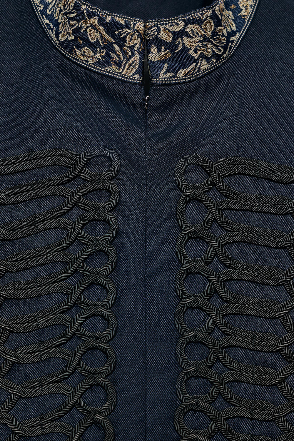 КУРТКА ИЗ ШЕРСТИ С ВЫШИВКОЙ И ЗАСТЕЖКАМИ — ZW COLLECTION — ZARA