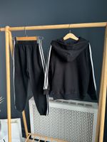 Костюм Balenciaga, 128