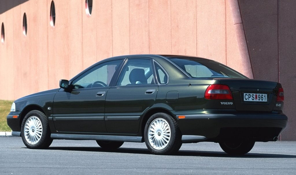 Порог Volvo S40 (V40) 1995-2003 (0,8мм)