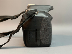 Canon EOS 600D kit 18-55mm 27.620 кадров