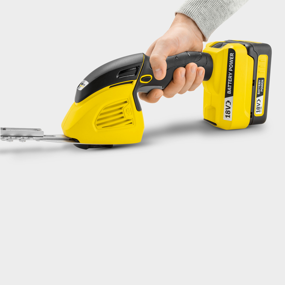 Аккумуляторные ножницы для травы GSH 18-20 Battery