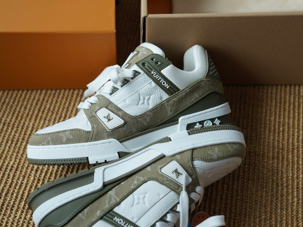 Кроссовки LV Trainer