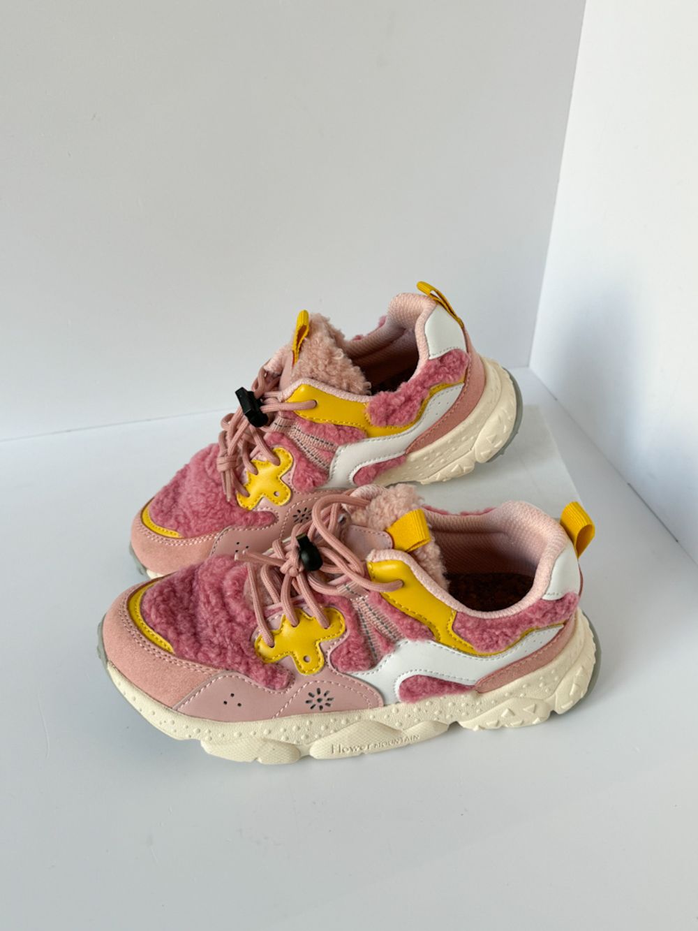 Новые кроссовки Flower Mountain for Naturino, 30