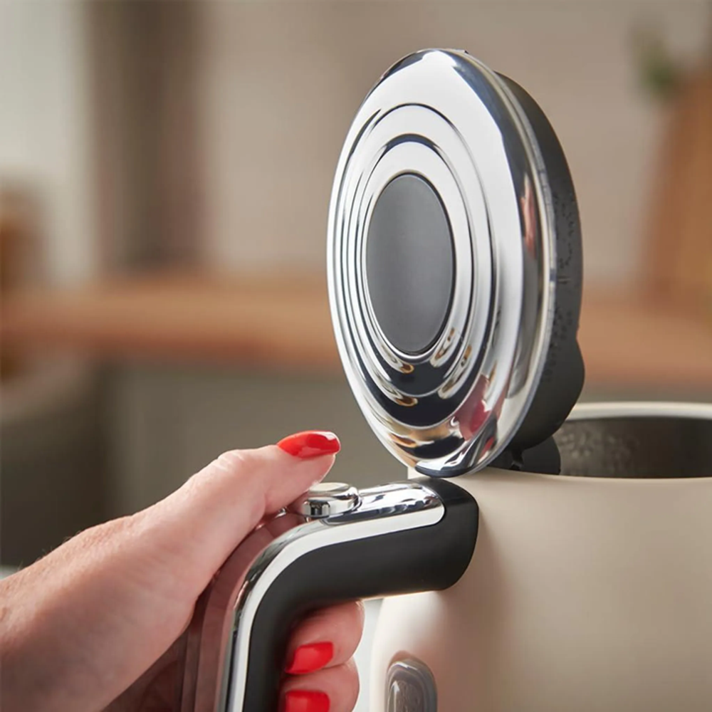 Электрический чайник Russell Hobbs 28640-70 жасмин-матовый