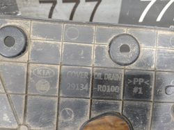 Накладка моторного отсека Kia Carnival 4 (KA4) 20-нв Б/У Оригинал 29110R0100