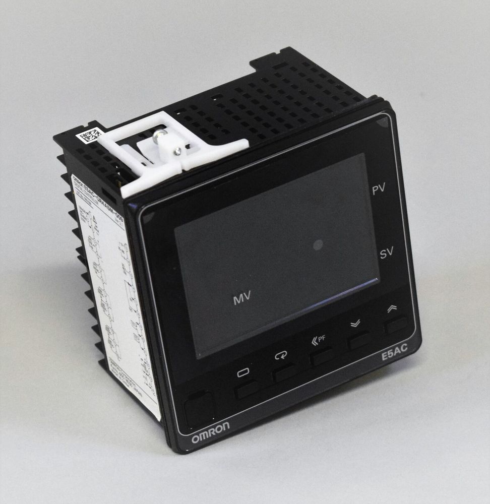 OMRON E5AC-QR4A5M-009 OMRON E5AC-QR4A5M-009