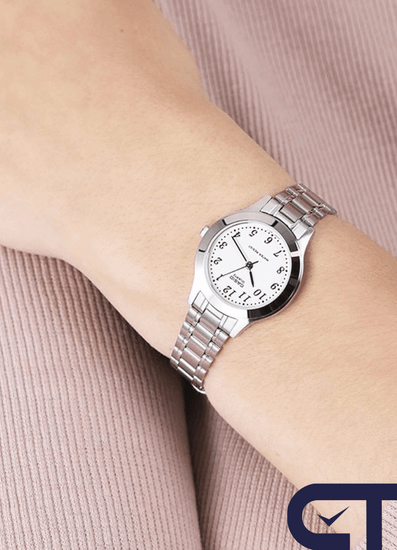 Casio LTP-1128A-7B — женские классические часы на стальном браслете