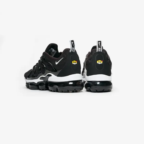 Кроссовки мужские NIKE AIR VAPORMAX PLUS